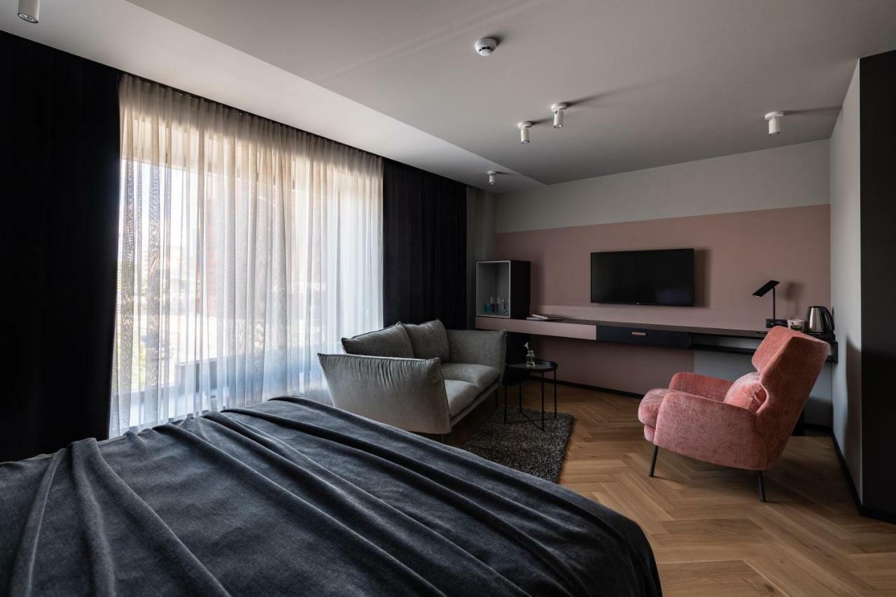 Maestro Design Hotel Liepāja Exterior foto